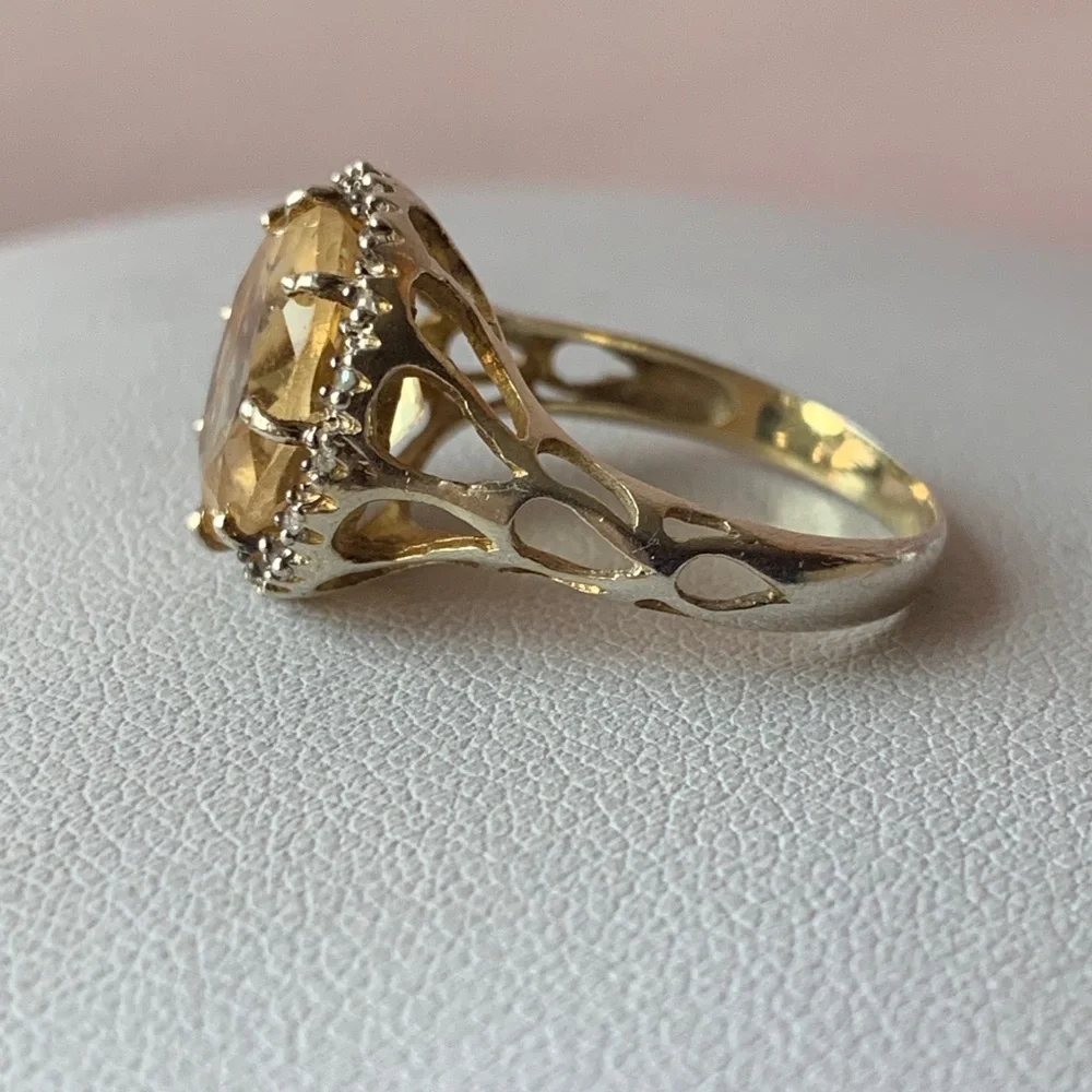 VINTAGE ROUND YELLOW CITRINE CZ STERLING SILVER RING